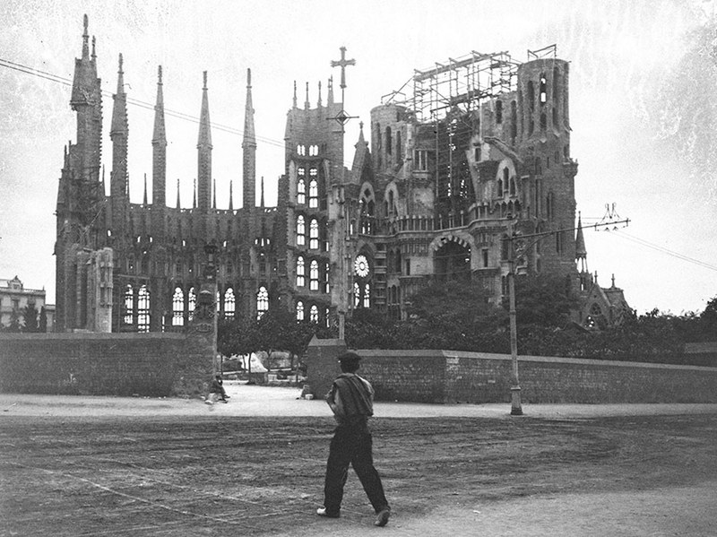 Ampliació del fons fotogràfic de la Càtedra Gaudí